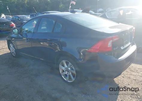 2014 Volvo S60 T5 z USA, uszkodzony, nr VIN YV1612FS8E2293227